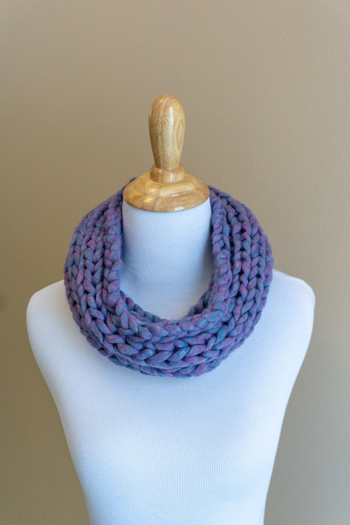 Ready to Ship, Knit Infinity Scarf, Cowl, Girls, Womens